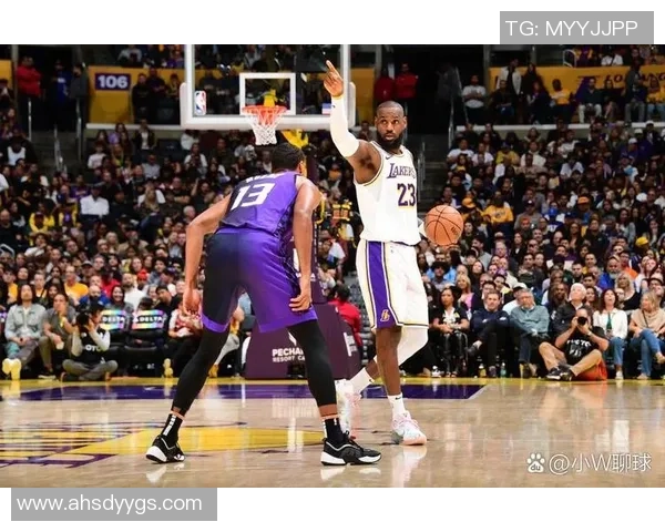 湖人对阵国王赛前深度分析及双方关键球员表现展望