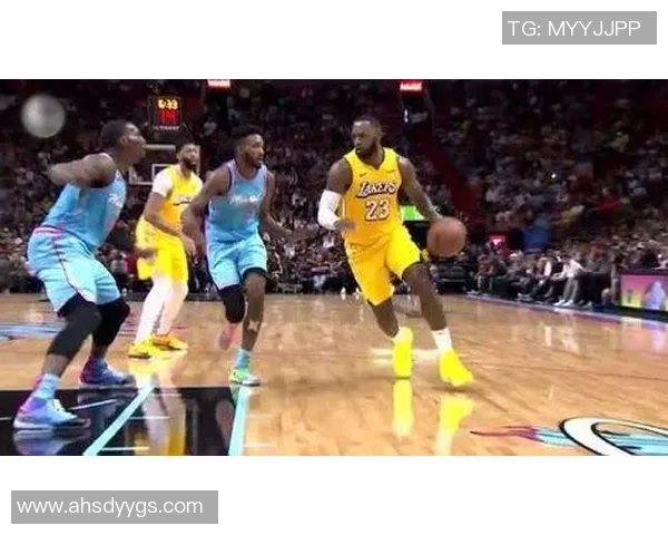 热火与湖人精彩对决录像回放全程回顾与精彩瞬间分析